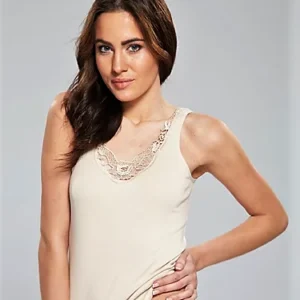 גופיה עם תחרה - גופיות | SO Lingerie בוטיק בקדימה